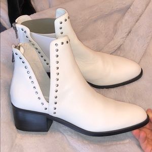Steve Madden White Conquest Bootie